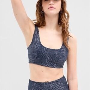 GAP Navy Snakeskin Sports Bra and Leggings